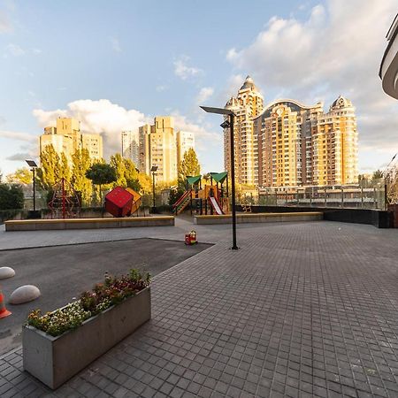 New Building Near Arena City Lesi Ukrainky 7A Kiew Exterior foto